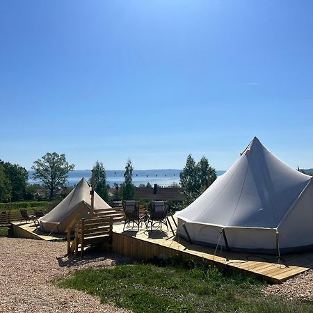 Vaettervy Glamping Hotel Habo Екстериор снимка